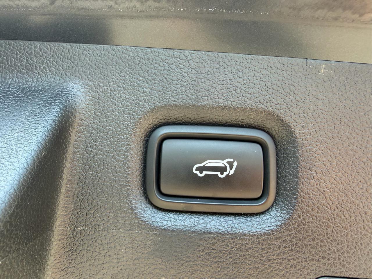 Hyundai Santa Fe SEL 2.0T Auto AWD 2020