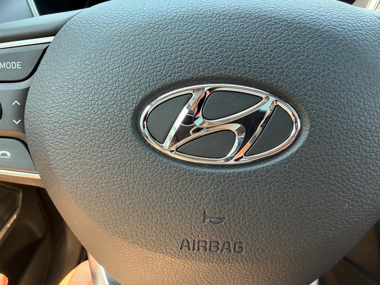 Hyundai Santa Fe SEL 2.0T Auto AWD 2020