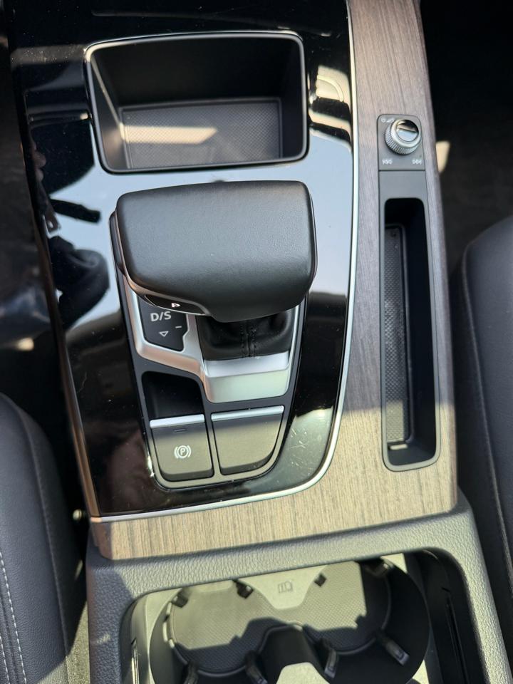 Audi Q5 Premium 45 TFSI quattro 2021