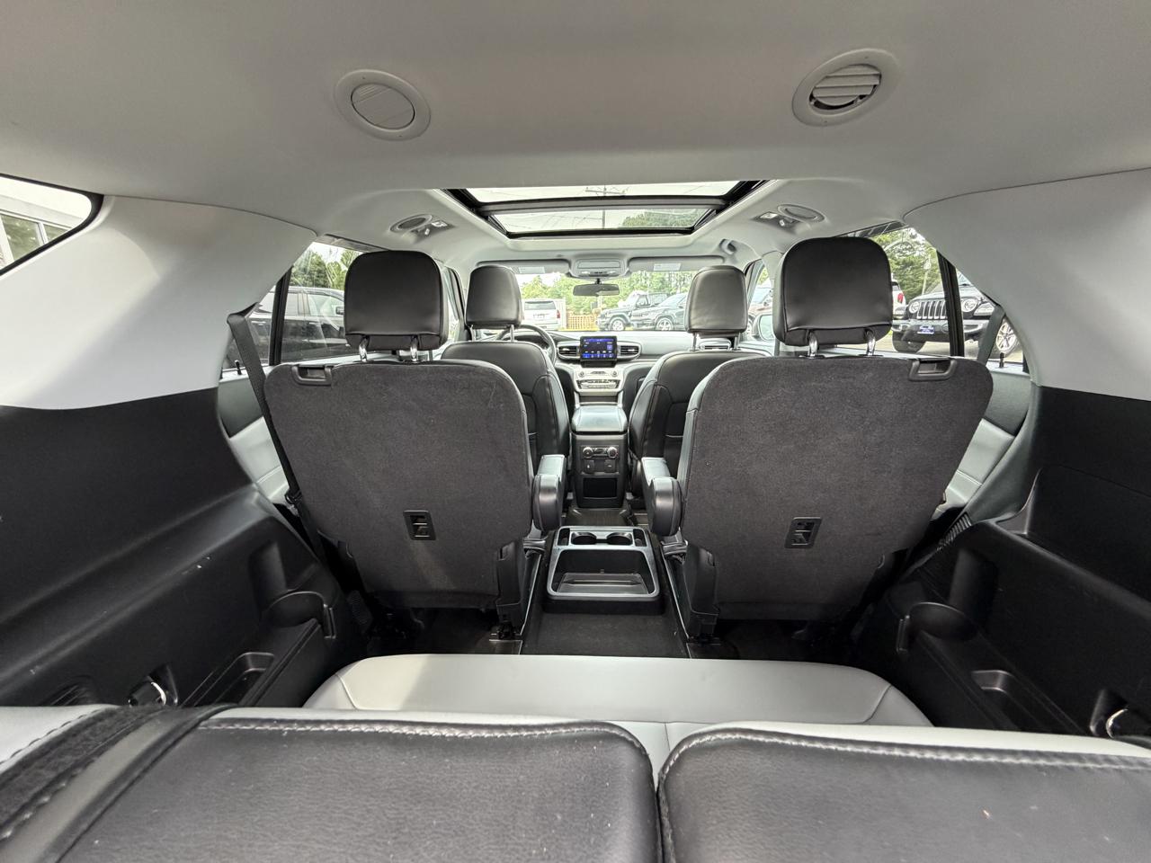 Ford Explorer XLT 4WD 2021