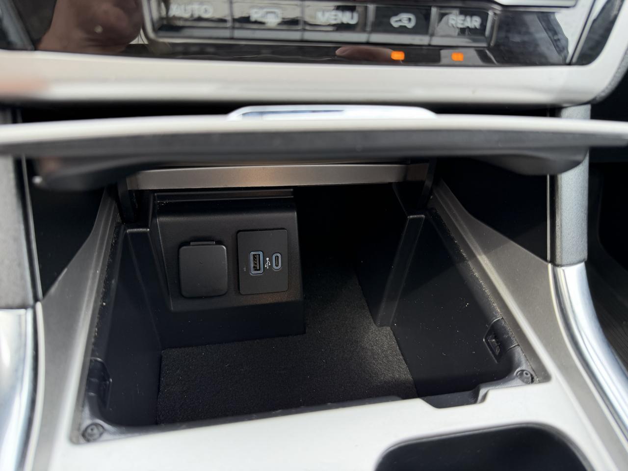 Ford Explorer XLT 4WD 2021