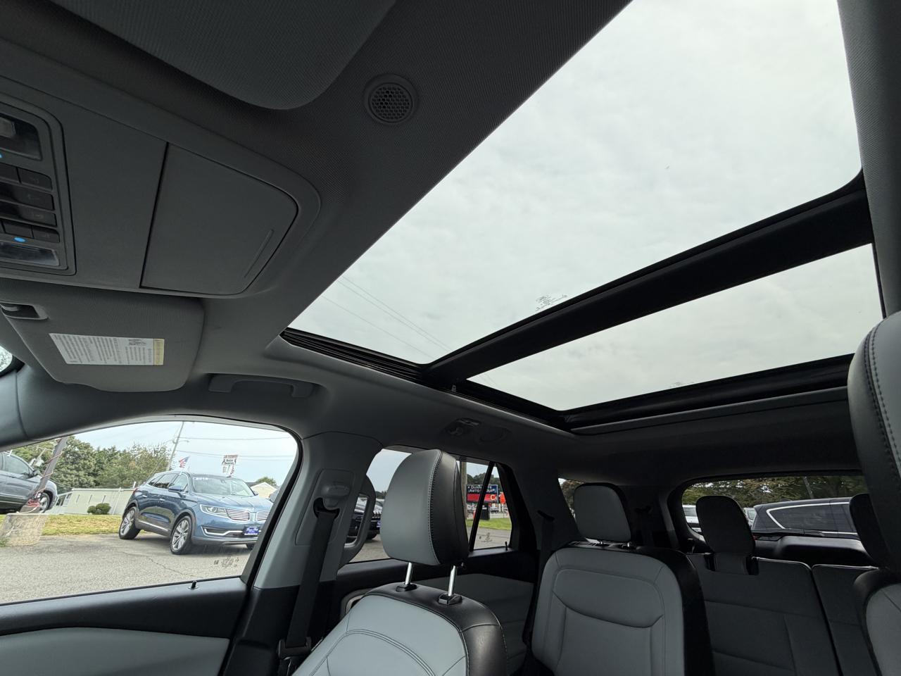 Ford Explorer XLT 4WD 2021