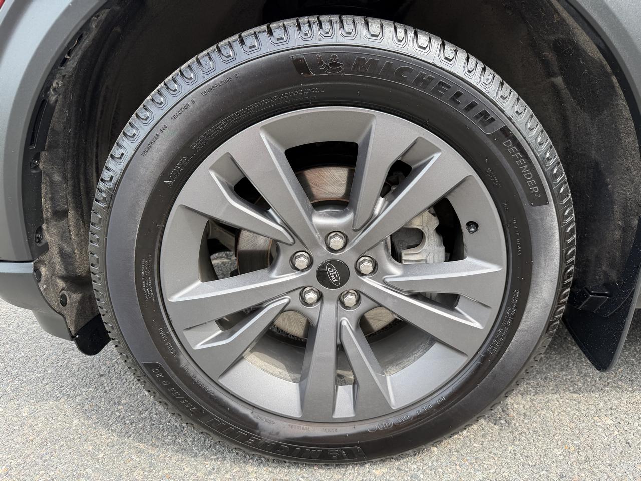 Ford Explorer XLT 4WD 2021