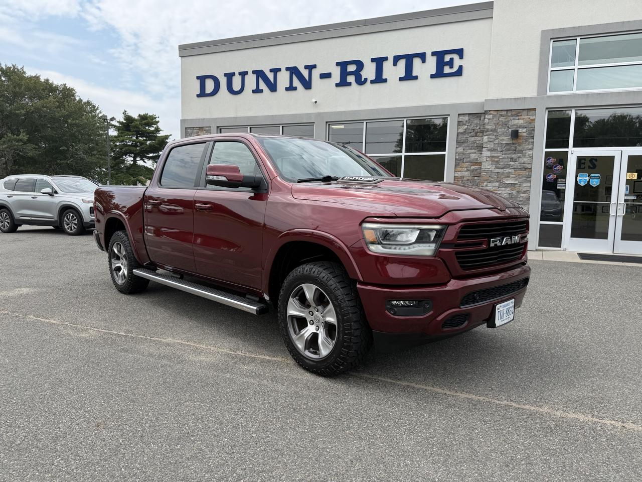2021 RAM 1500 Laramie 4x4 Crew Cab 5'7" Box