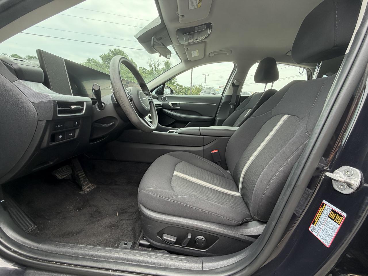 Hyundai Sonata SEL 2.5L FWD 2024