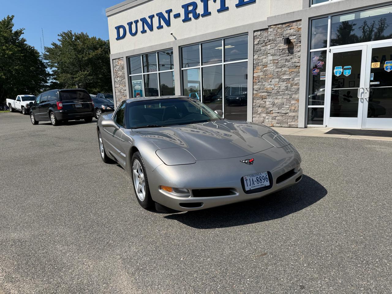 Chevrolet Corvette 2dr Cpe 2000