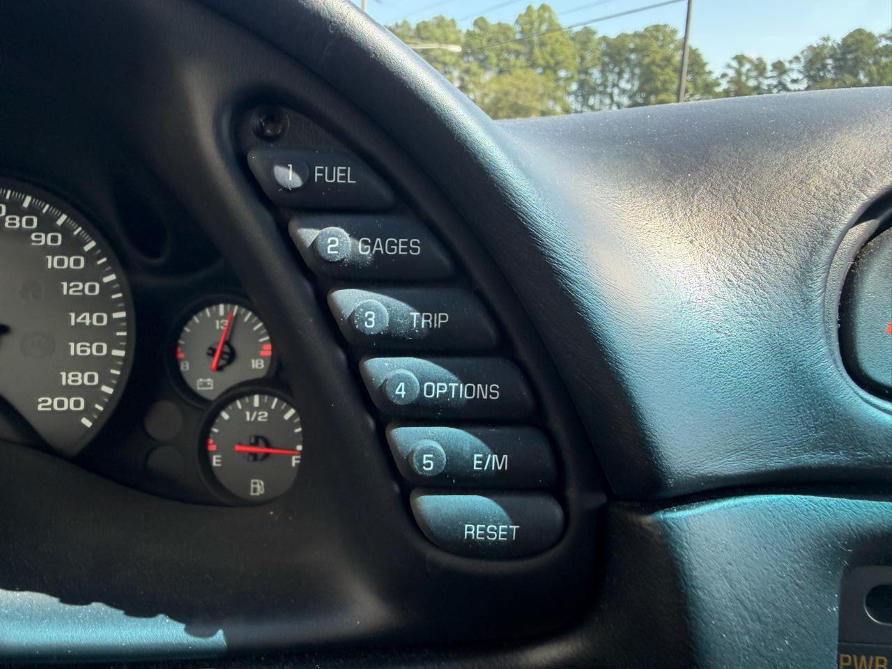 Chevrolet Corvette 2dr Cpe 2000