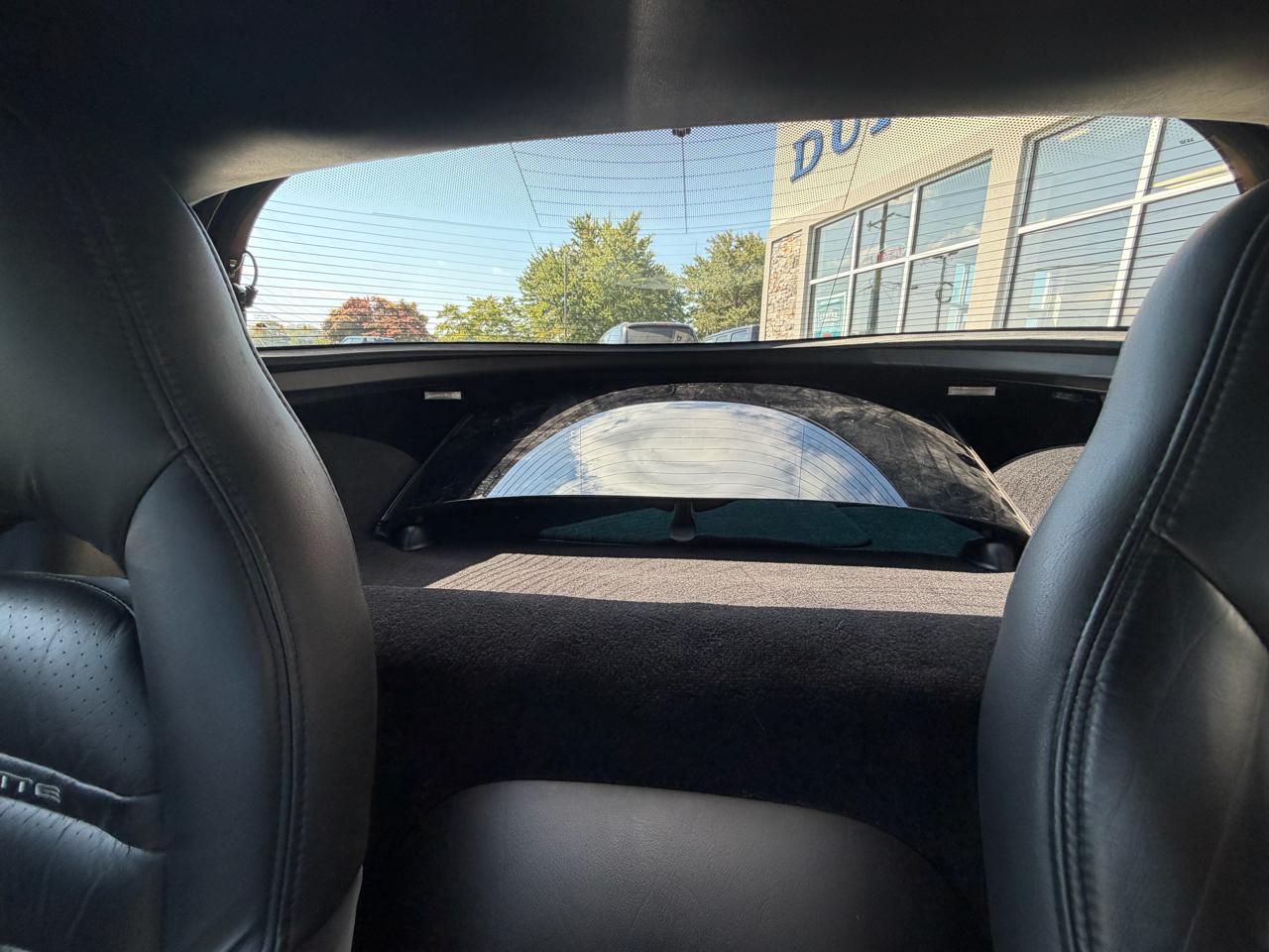 Chevrolet Corvette 2dr Cpe 2000