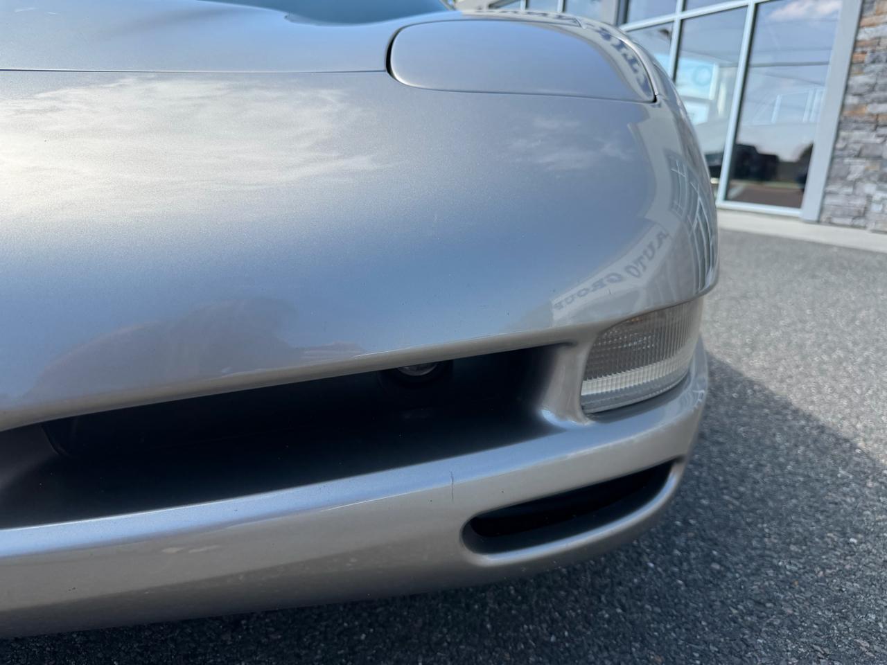 Chevrolet Corvette 2dr Cpe 2000