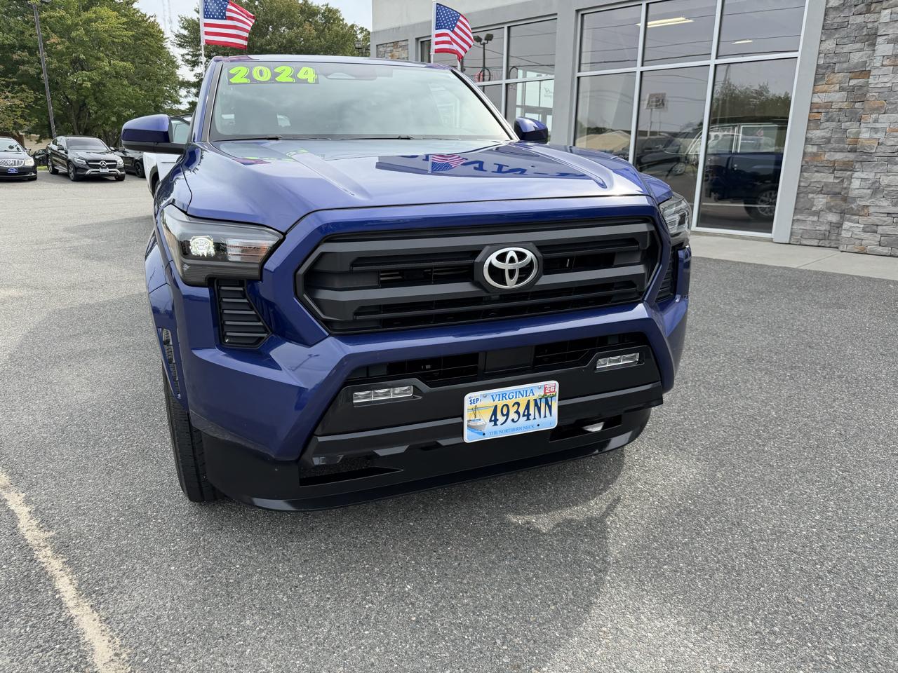 Toyota Tacoma 4WD SR5 Access Cab 6' Bed V6 AT (Natl) 2024