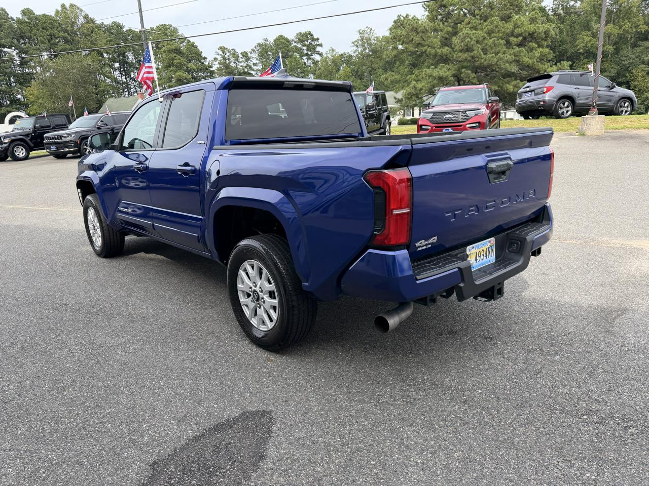 Toyota Tacoma 4WD SR5 Access Cab 6' Bed V6 AT (Natl) 2024