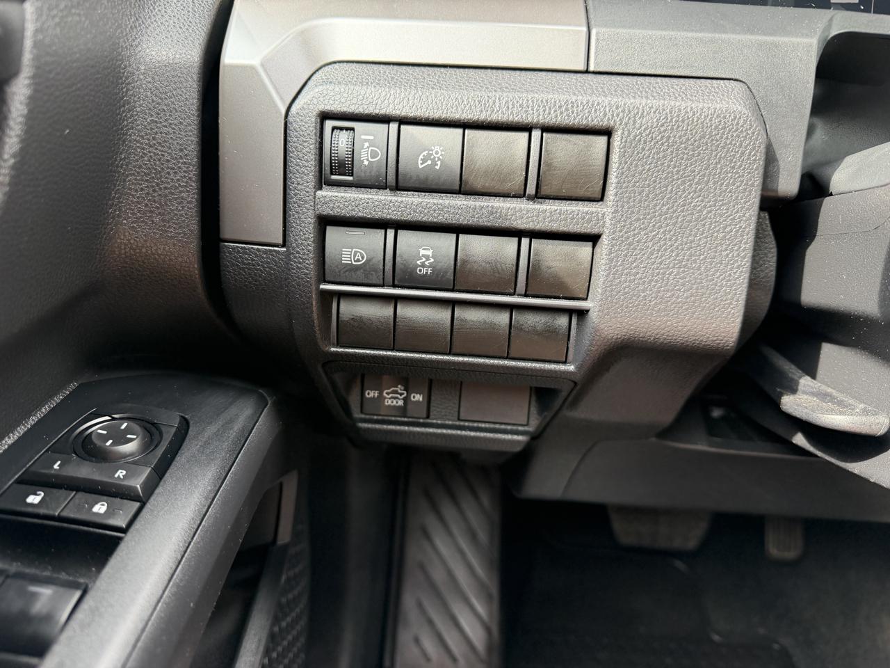 Toyota Tacoma 4WD SR5 Access Cab 6' Bed V6 AT (Natl) 2024