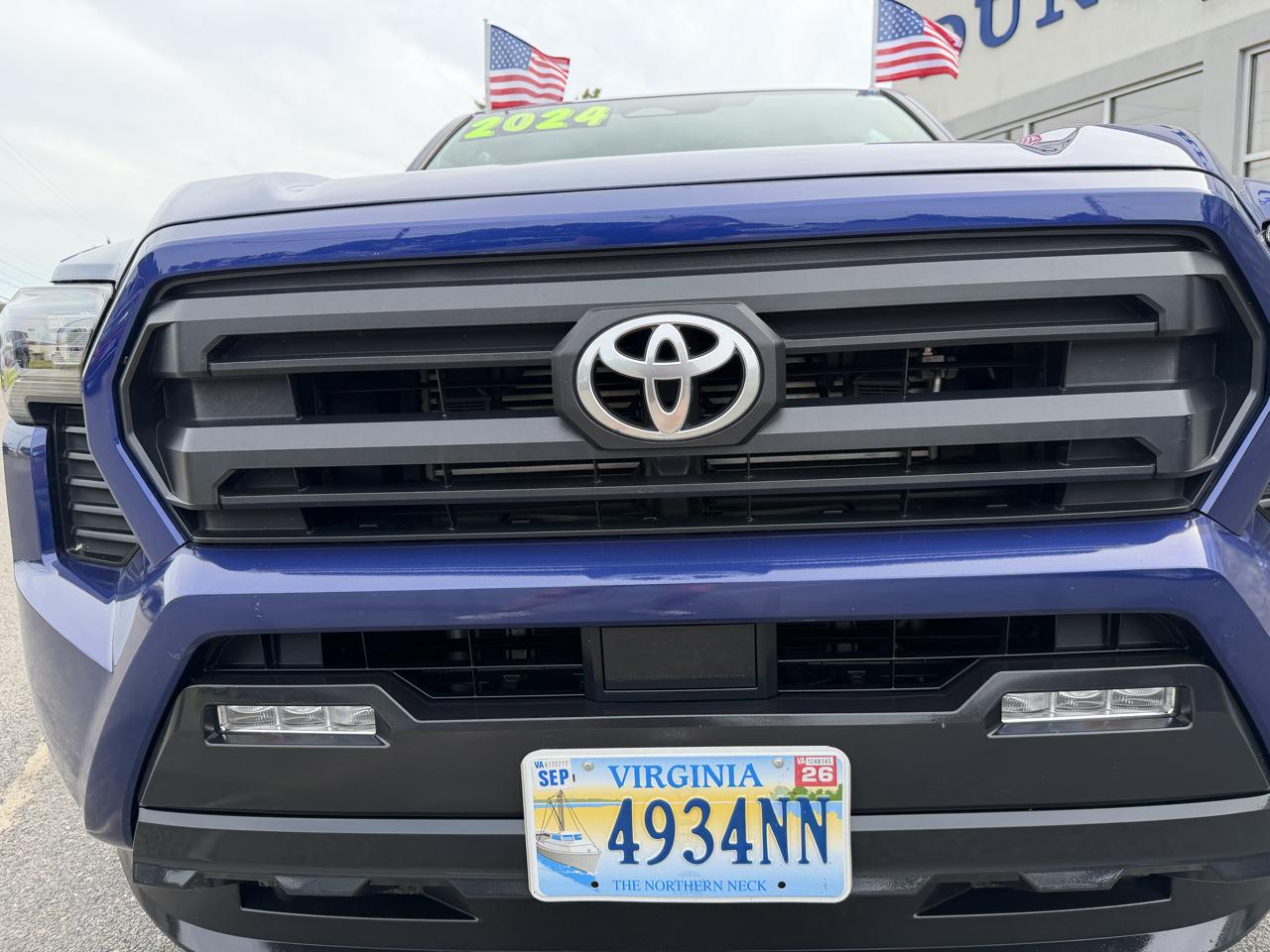 Toyota Tacoma 4WD SR5 Access Cab 6' Bed V6 AT (Natl) 2024