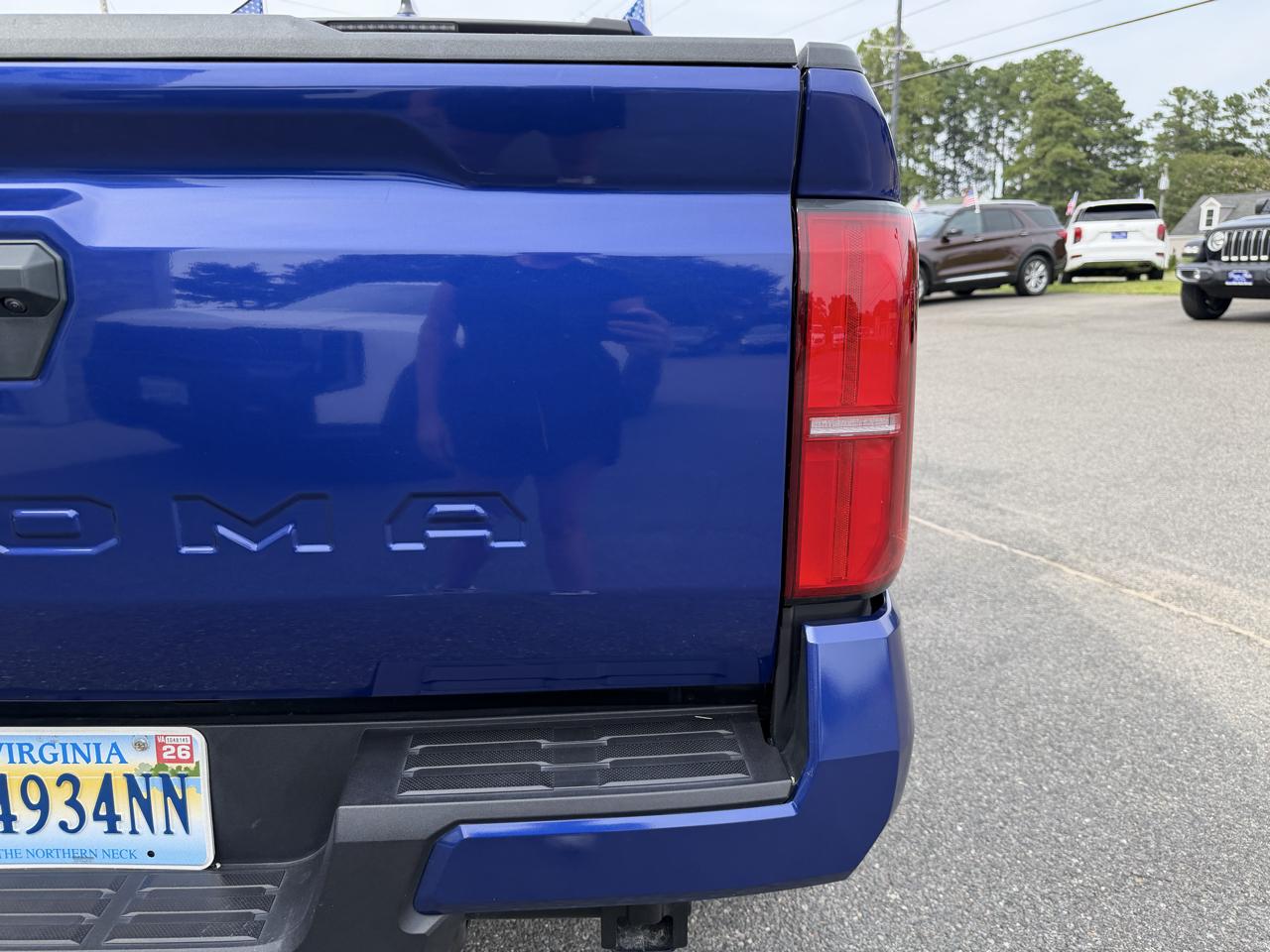 Toyota Tacoma 4WD SR5 Access Cab 6' Bed V6 AT (Natl) 2024