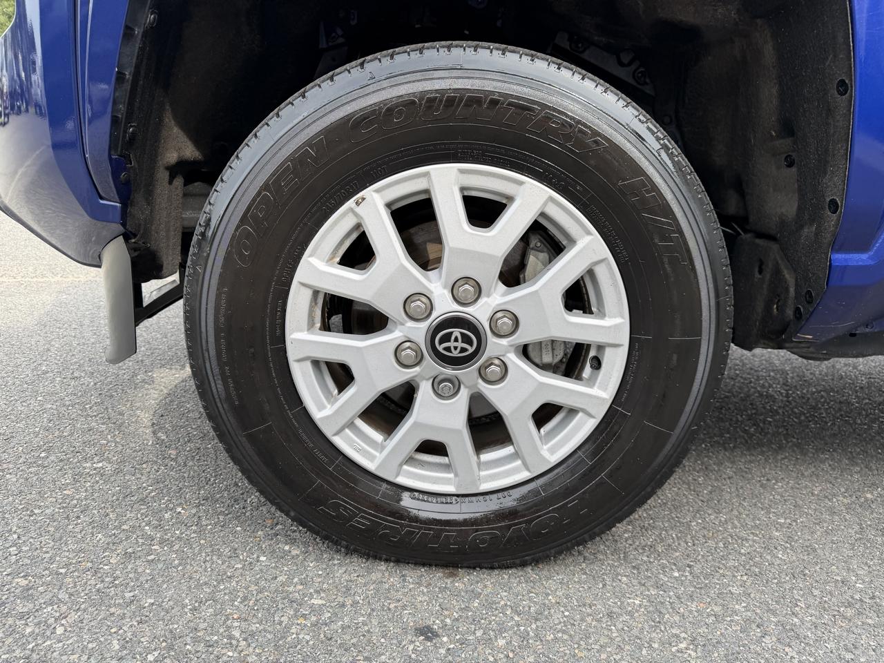 Toyota Tacoma 4WD SR5 Access Cab 6' Bed V6 AT (Natl) 2024