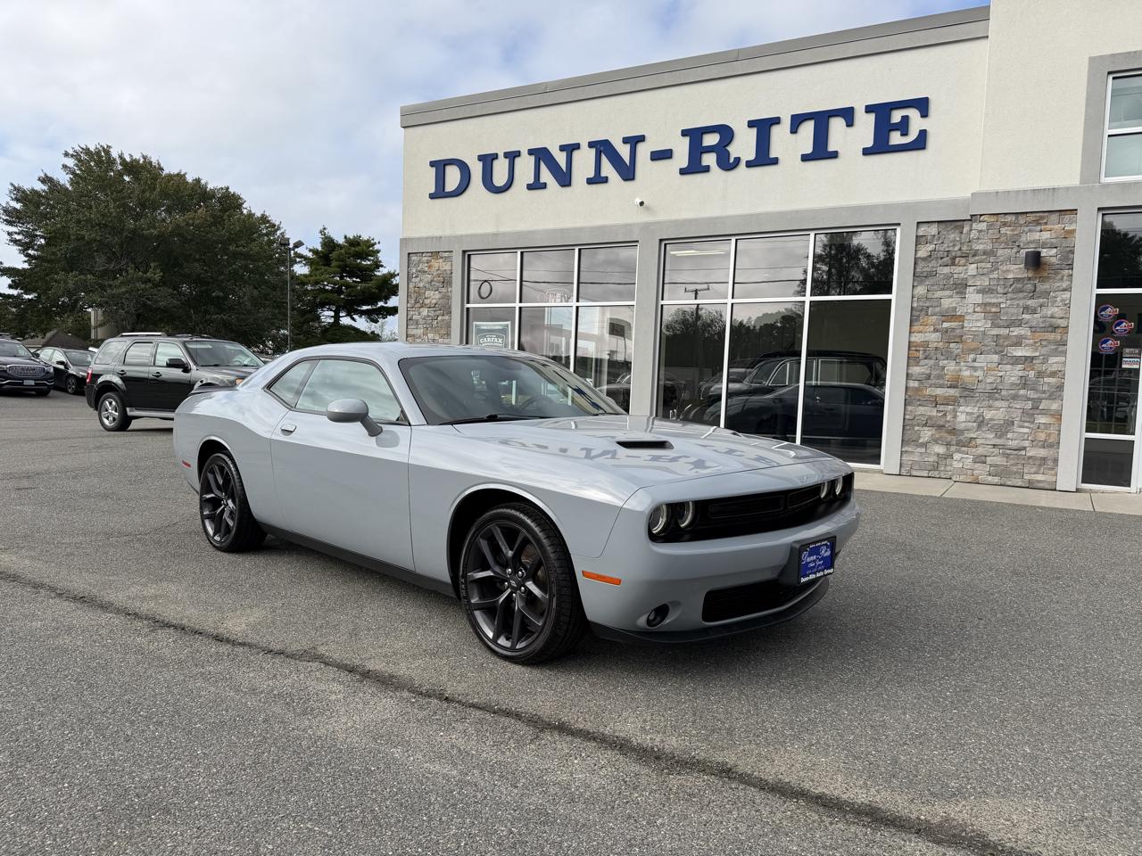 2020 Dodge Challenger SXT RWD