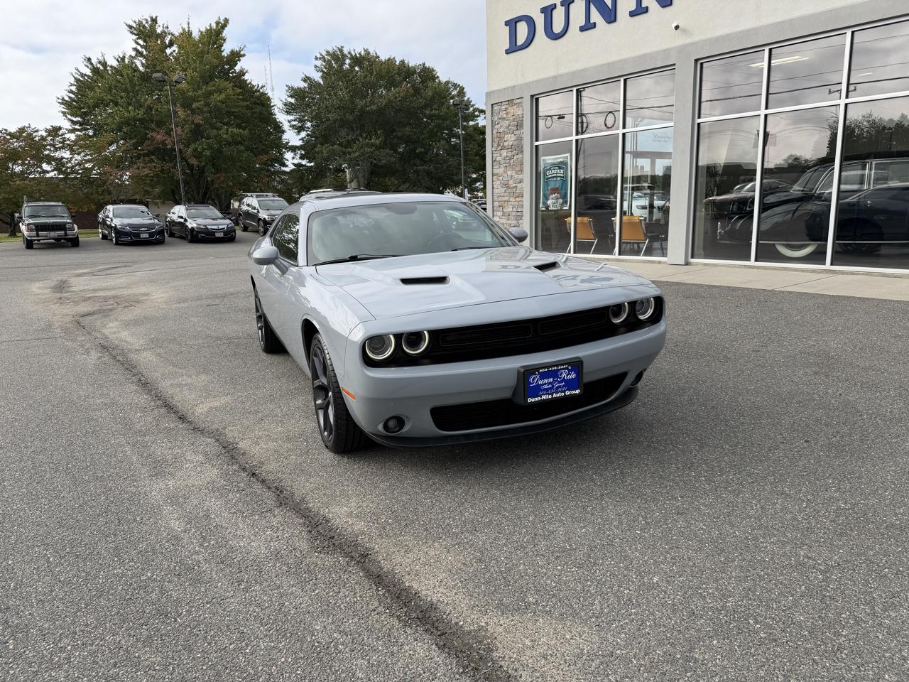Dodge Challenger SXT RWD 2020