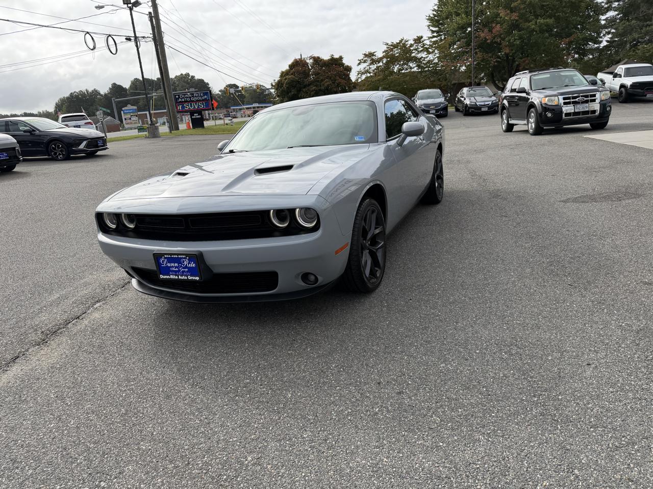 Dodge Challenger SXT RWD 2020