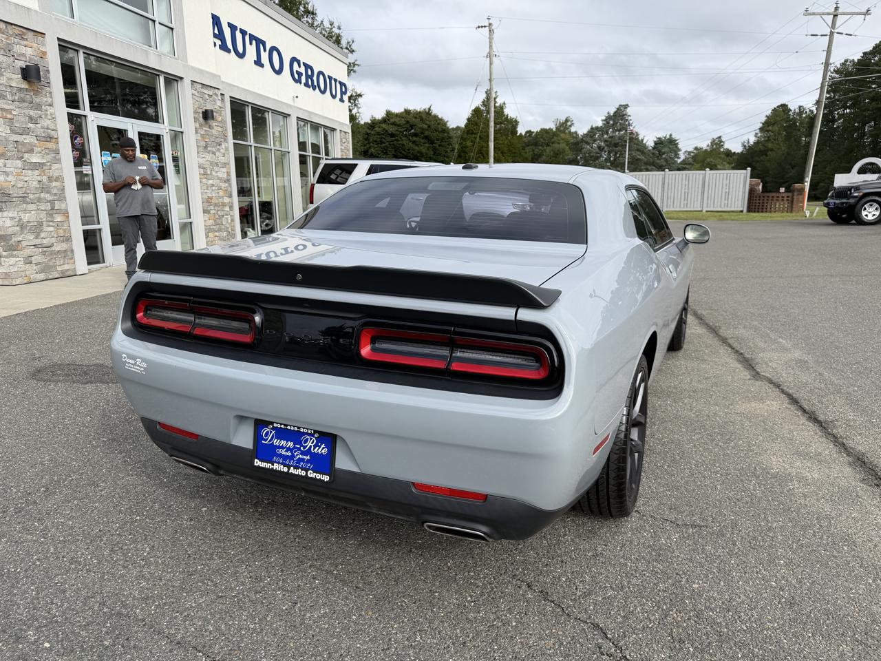 Dodge Challenger SXT RWD 2020