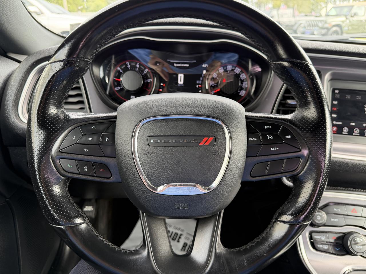 Dodge Challenger SXT RWD 2020