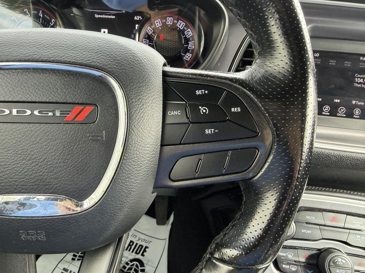 Dodge Challenger SXT RWD 2020