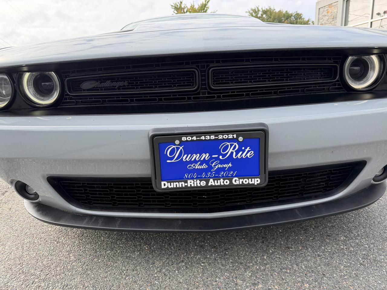 Dodge Challenger SXT RWD 2020