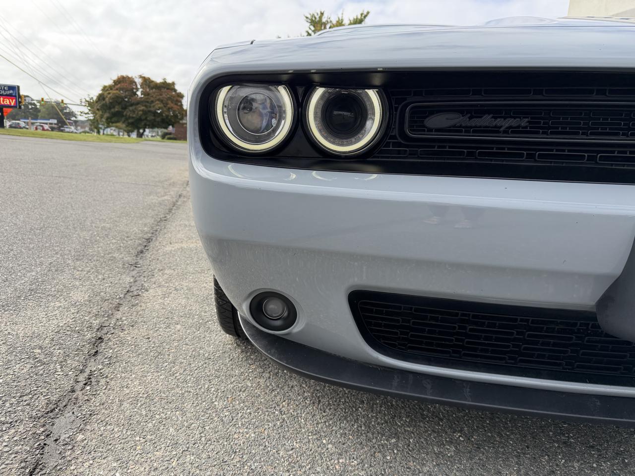 Dodge Challenger SXT RWD 2020
