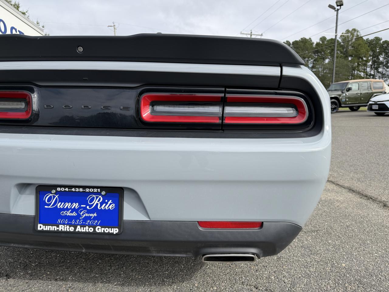 Dodge Challenger SXT RWD 2020