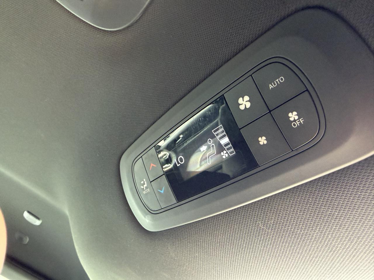 Chrysler Pacifica Select FWD 2025