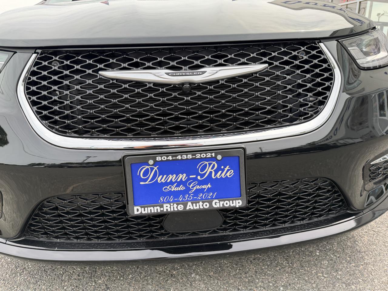Chrysler Pacifica Select FWD 2025