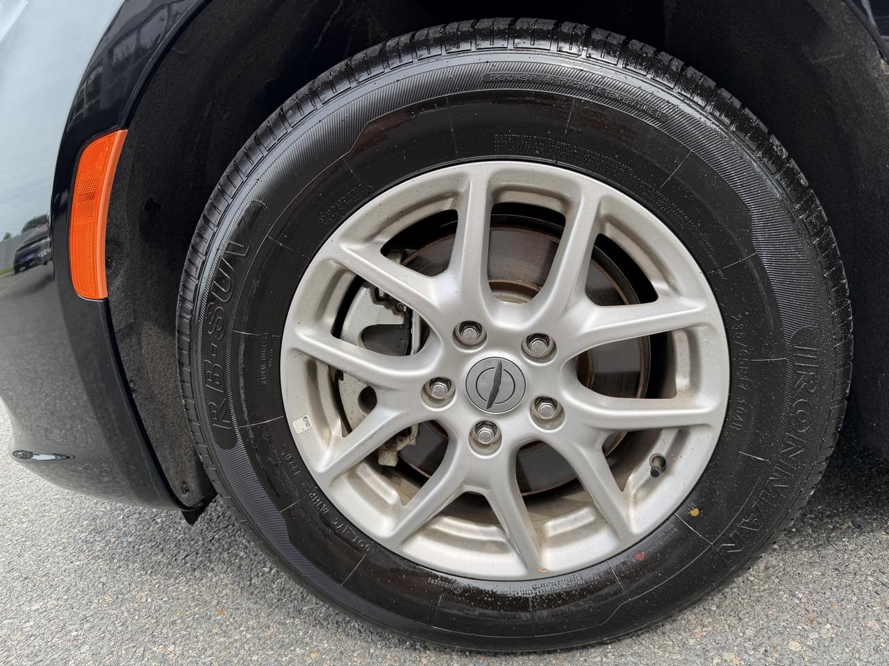 Chrysler Pacifica Select FWD 2025