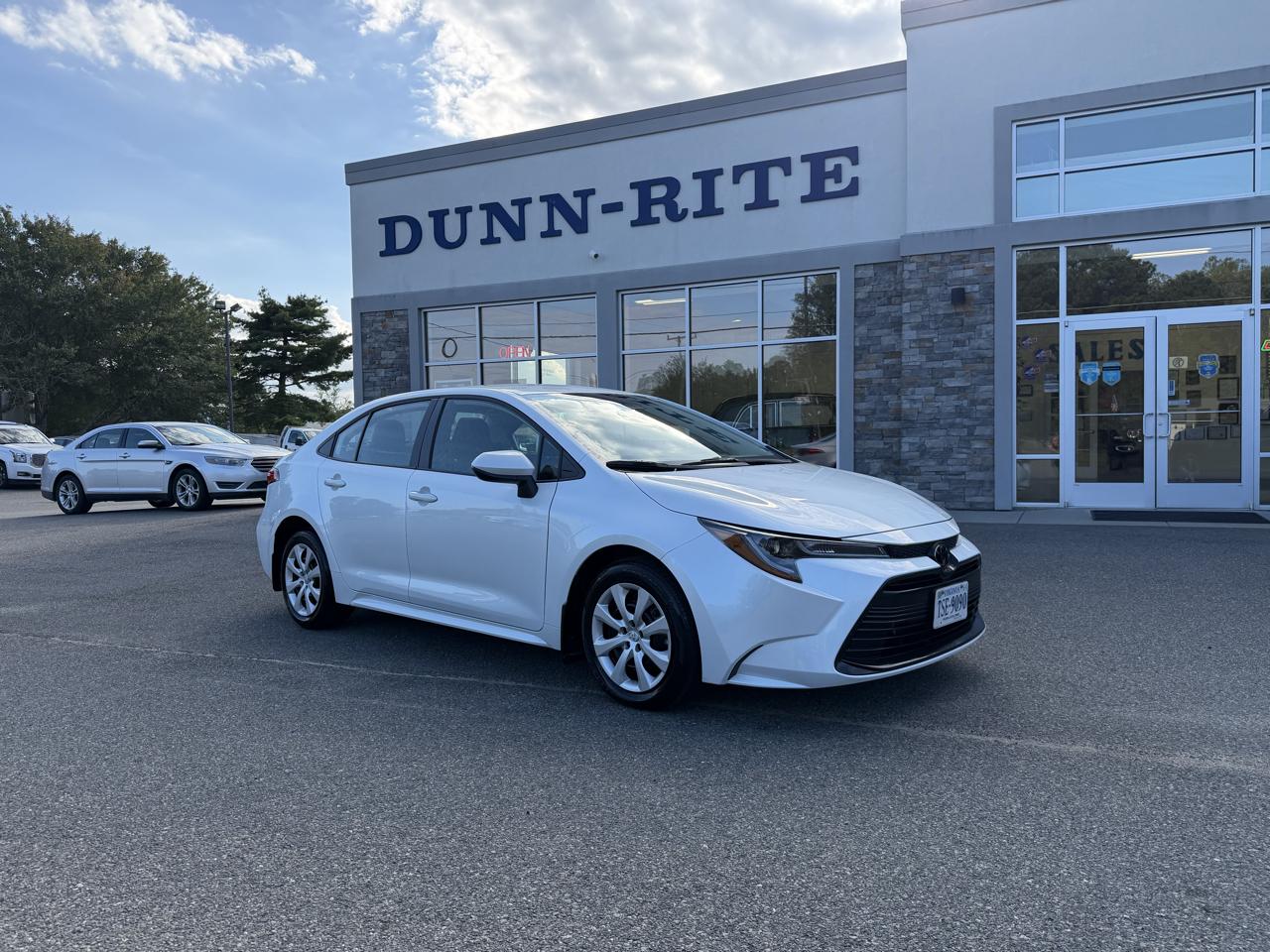 Toyota Corolla LE CVT (Natl) 2025