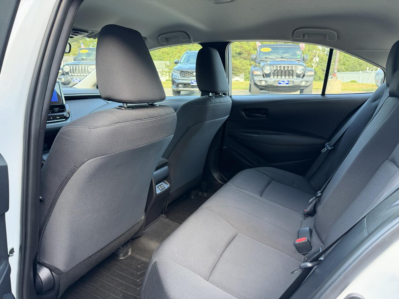Toyota Corolla LE CVT (Natl) 2025