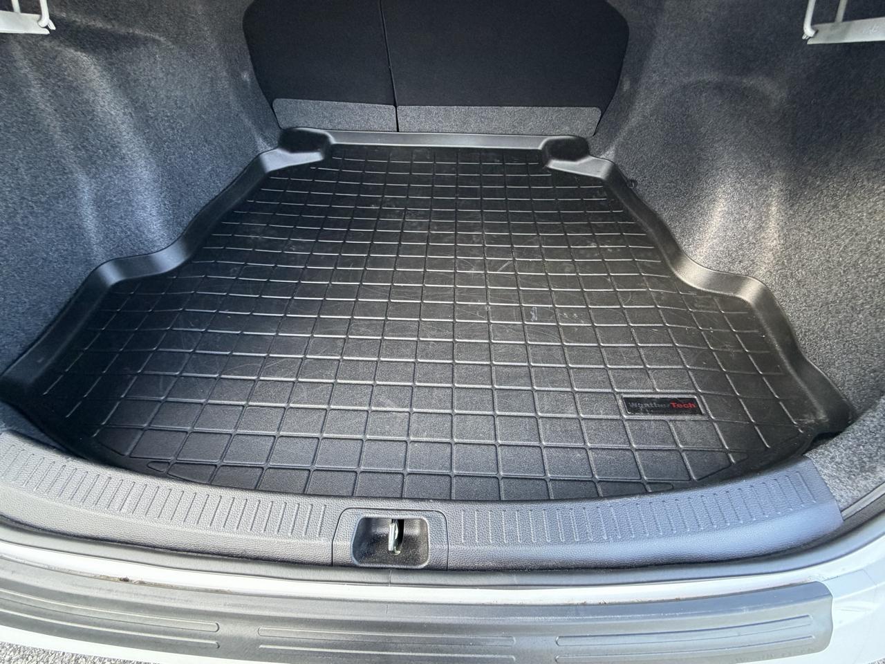 Toyota Corolla LE CVT (Natl) 2025