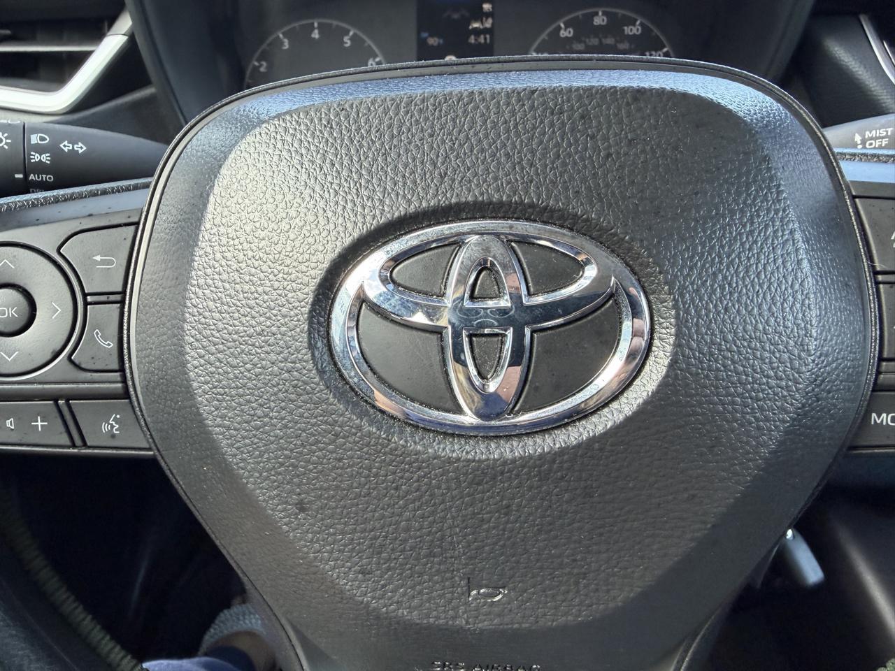 Toyota Corolla LE CVT (Natl) 2025