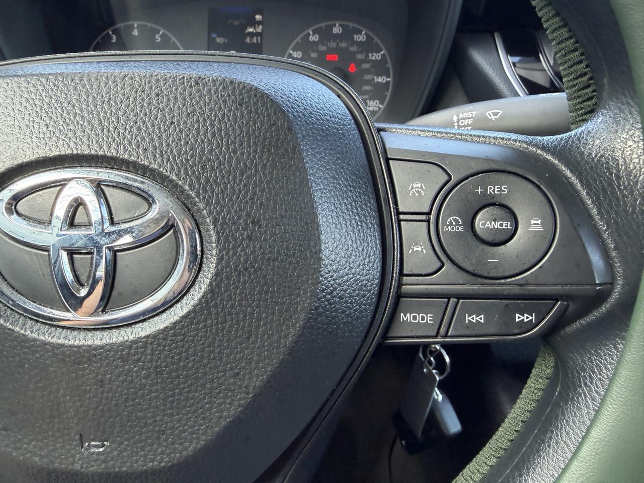Toyota Corolla LE CVT (Natl) 2025