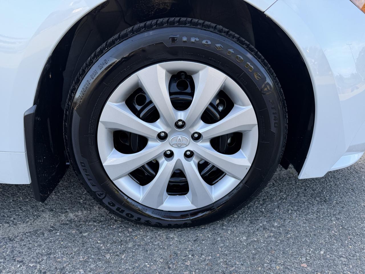 Toyota Corolla LE CVT (Natl) 2025