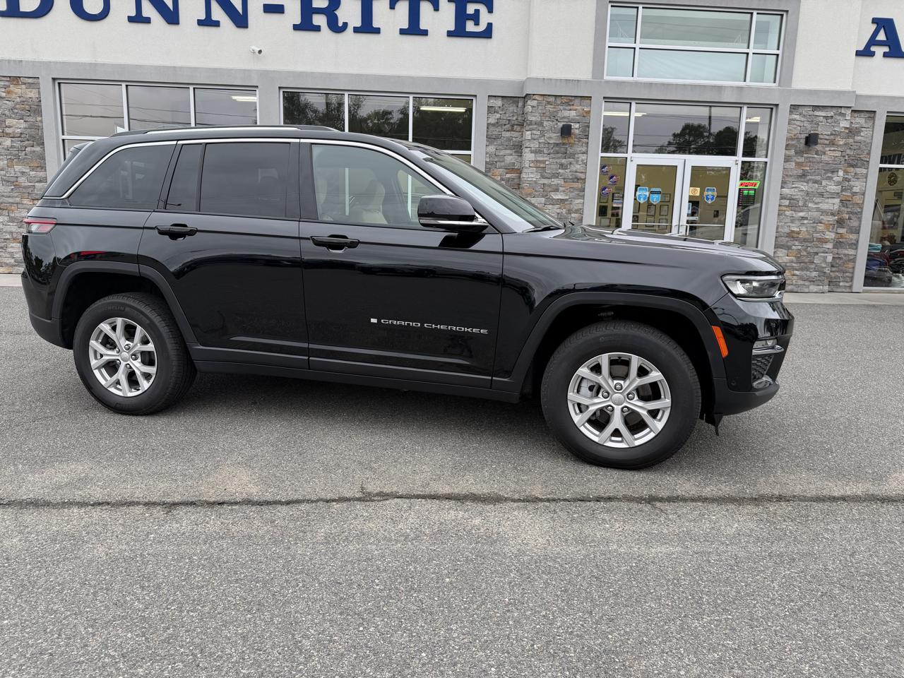Jeep Grand Cherokee Limited 4x4 2023