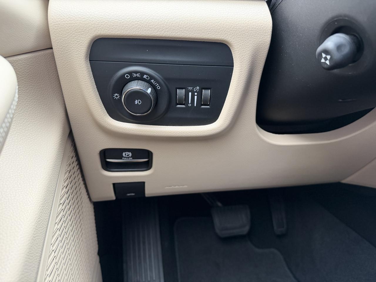 Jeep Grand Cherokee Limited 4x4 2023