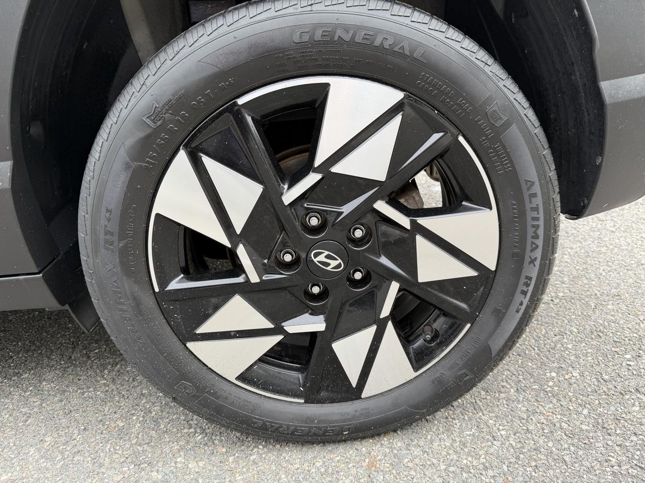 Hyundai Kona SEL AWD 2024