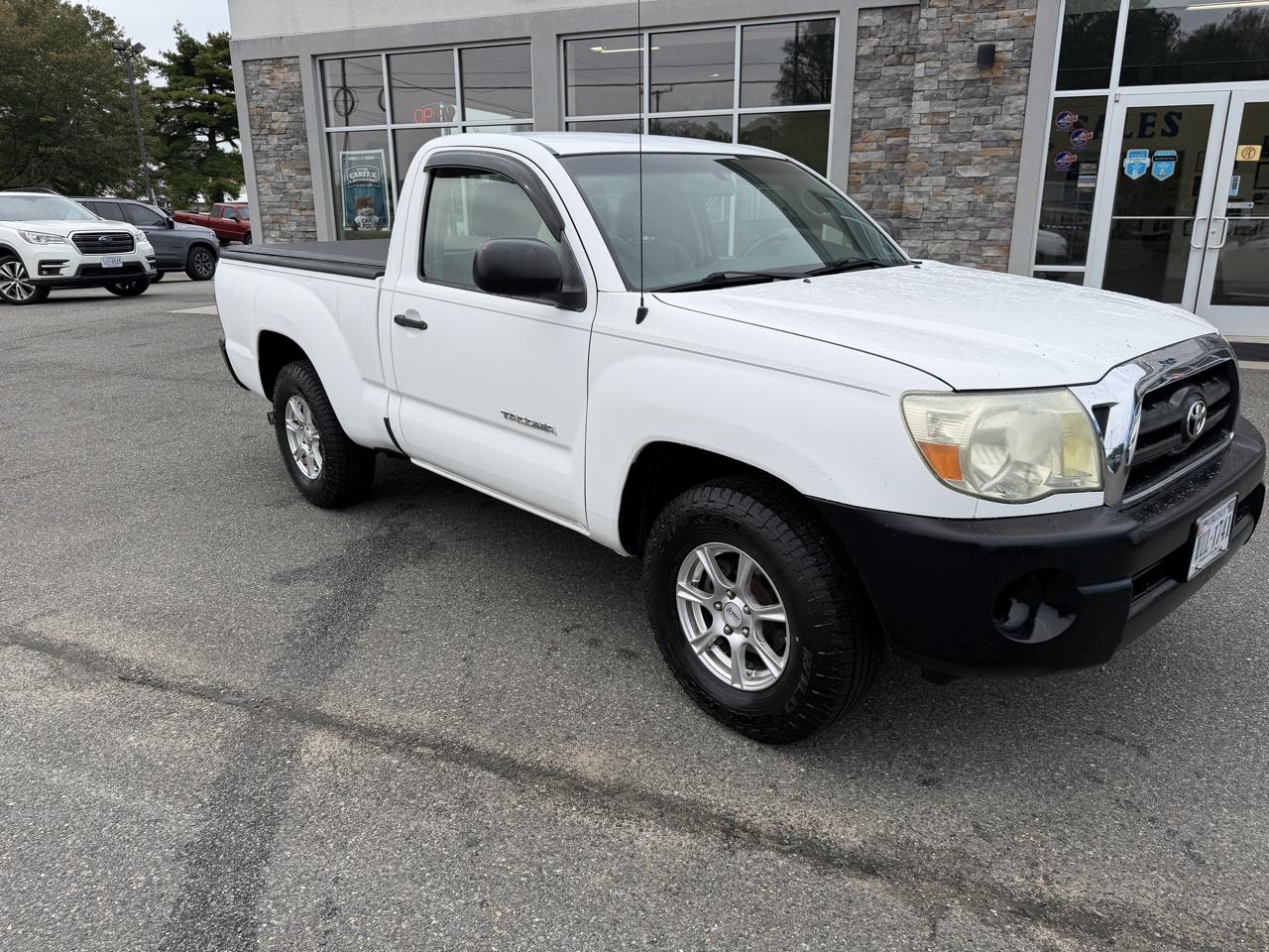 Toyota Tacoma 2WD Reg I4 MT (Natl) 2010