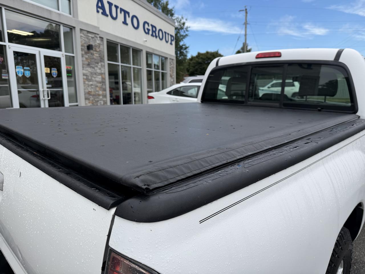 Toyota Tacoma 2WD Reg I4 MT (Natl) 2010