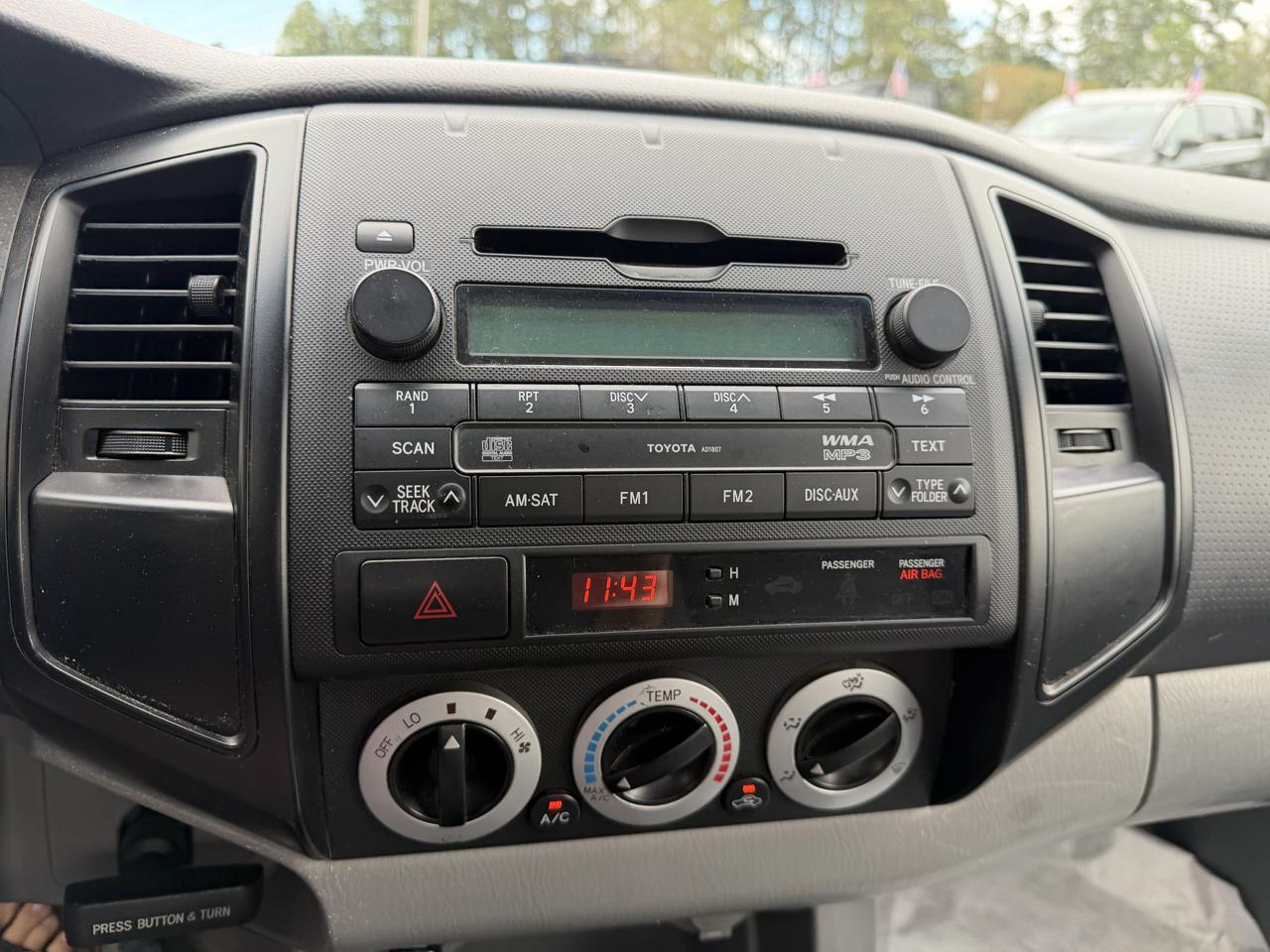 Toyota Tacoma 2WD Reg I4 MT (Natl) 2010