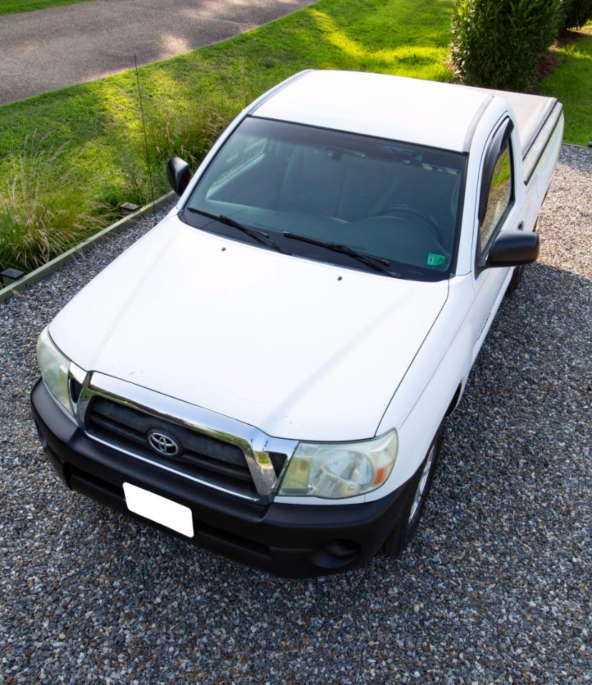 Toyota Tacoma 2WD Reg I4 MT (Natl) 2010