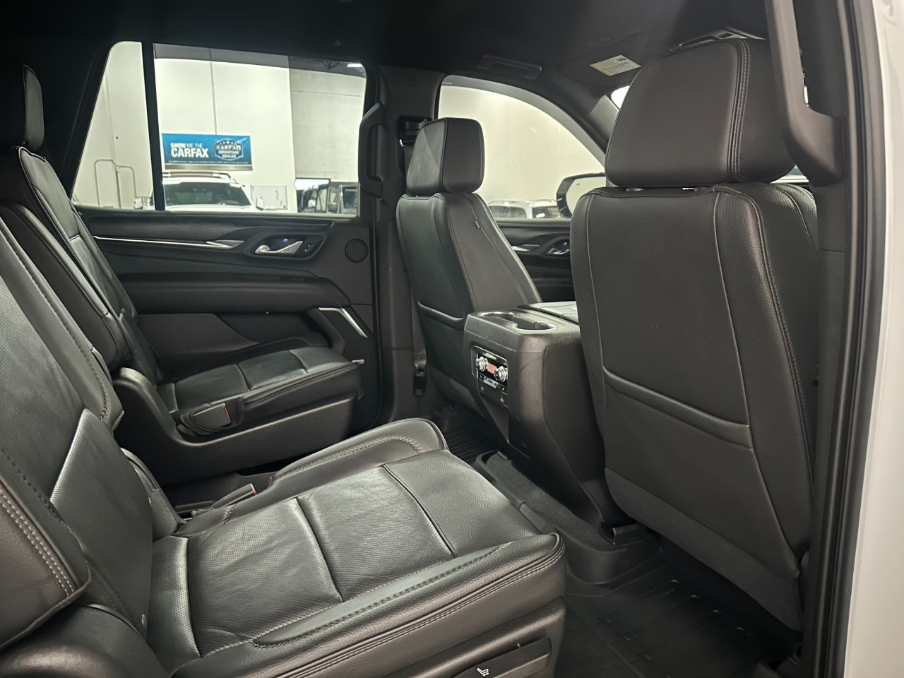 GMC Yukon Denali 4WD 2021