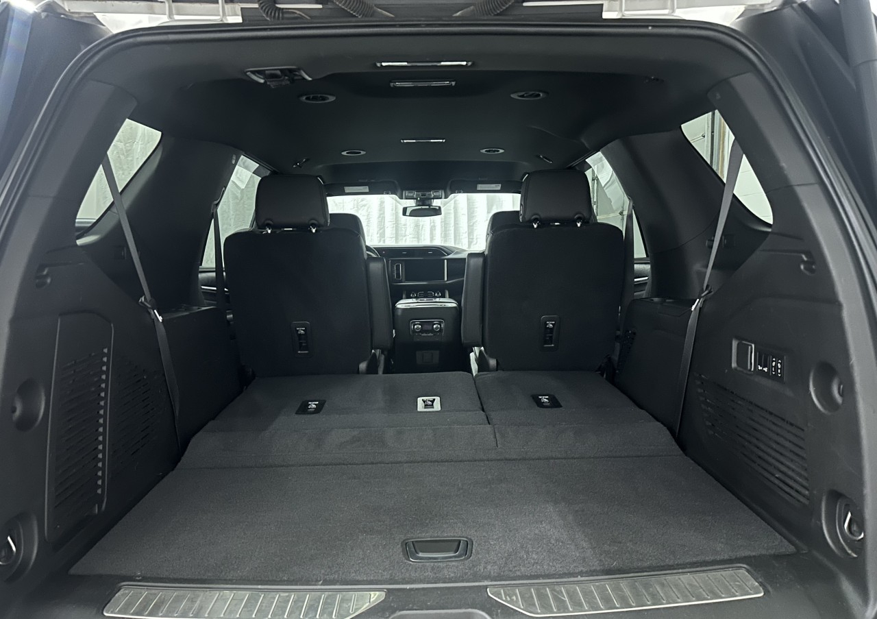 GMC Yukon Denali 4WD 2021