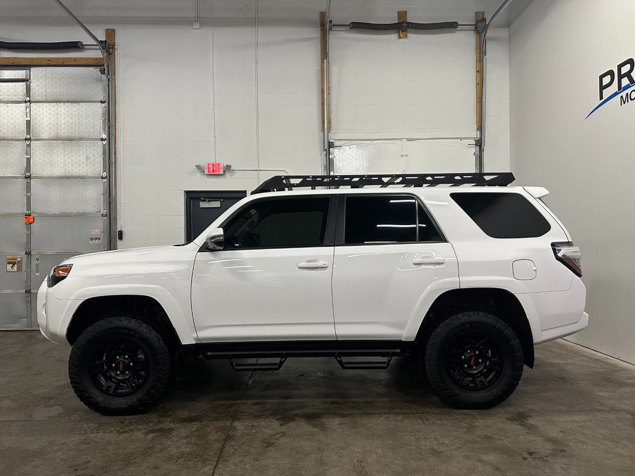 Toyota 4Runner SR5 Premium 4WD 2023
