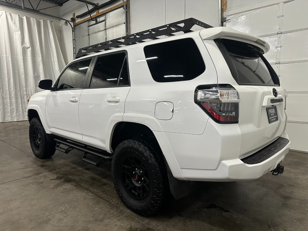 Toyota 4Runner SR5 Premium 4WD 2023