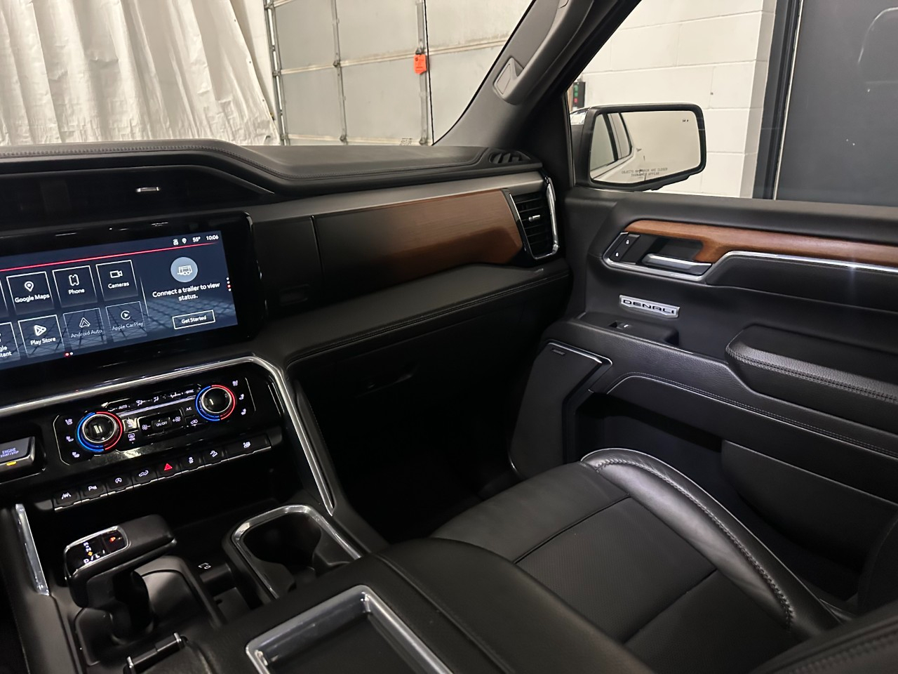 GMC Sierra 1500 Denali Crew Cab Short Box 4WD 2022