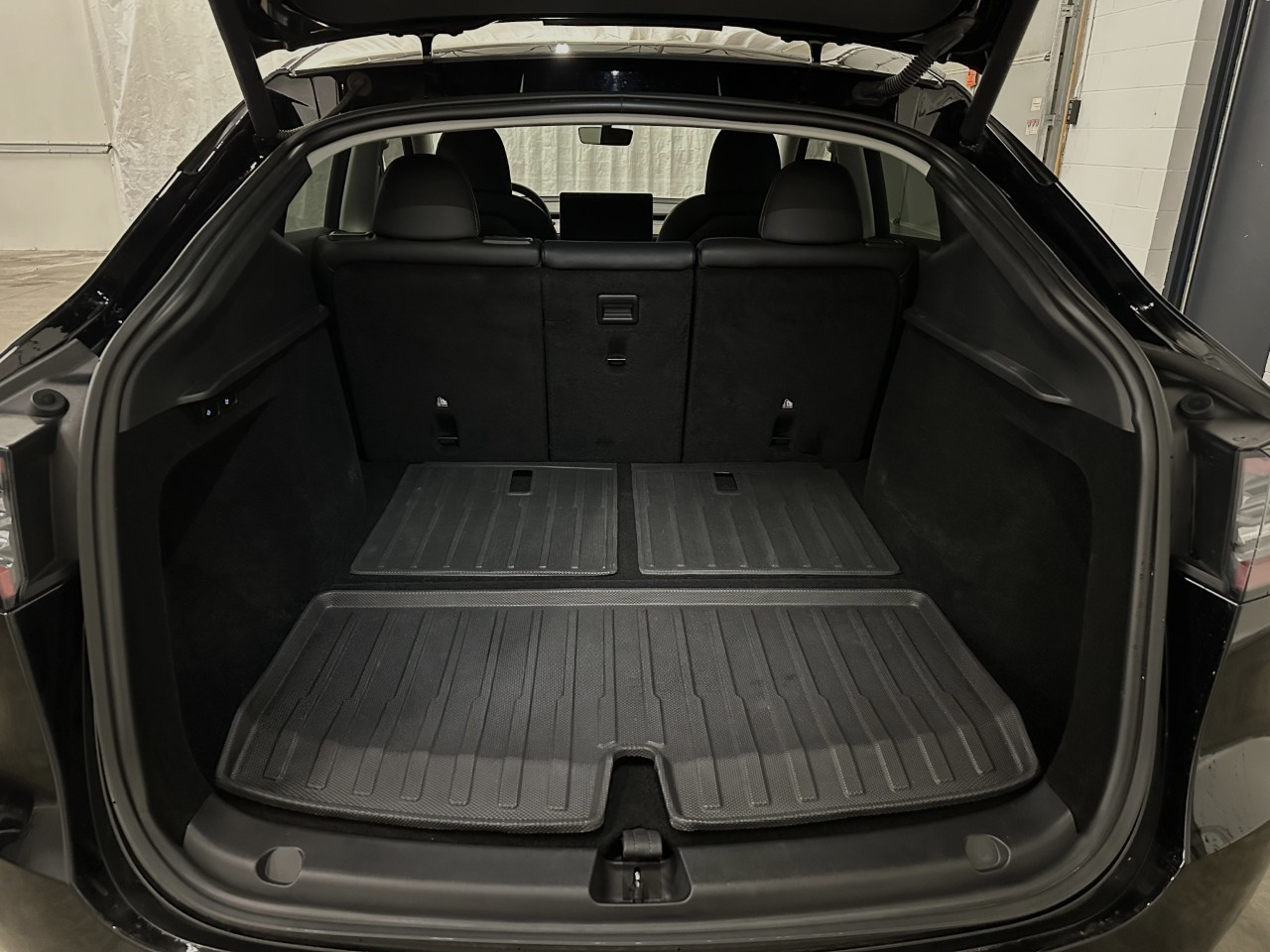 Tesla Model Y Long Range AWD 2023